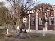 Дом Новоселова и памятник Кропоткину